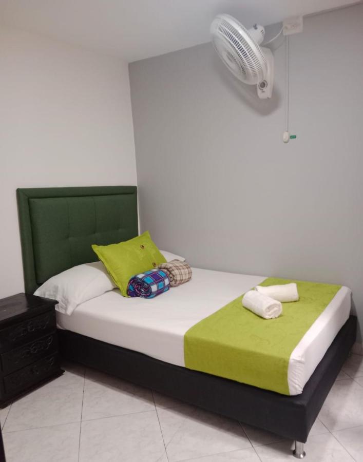 Hotel El Deportista 메딜린 외부 사진