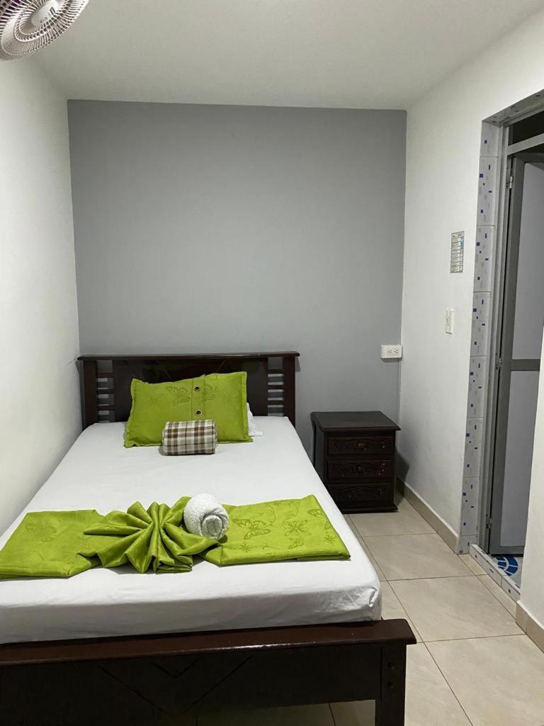 Hotel El Deportista 메딜린 외부 사진