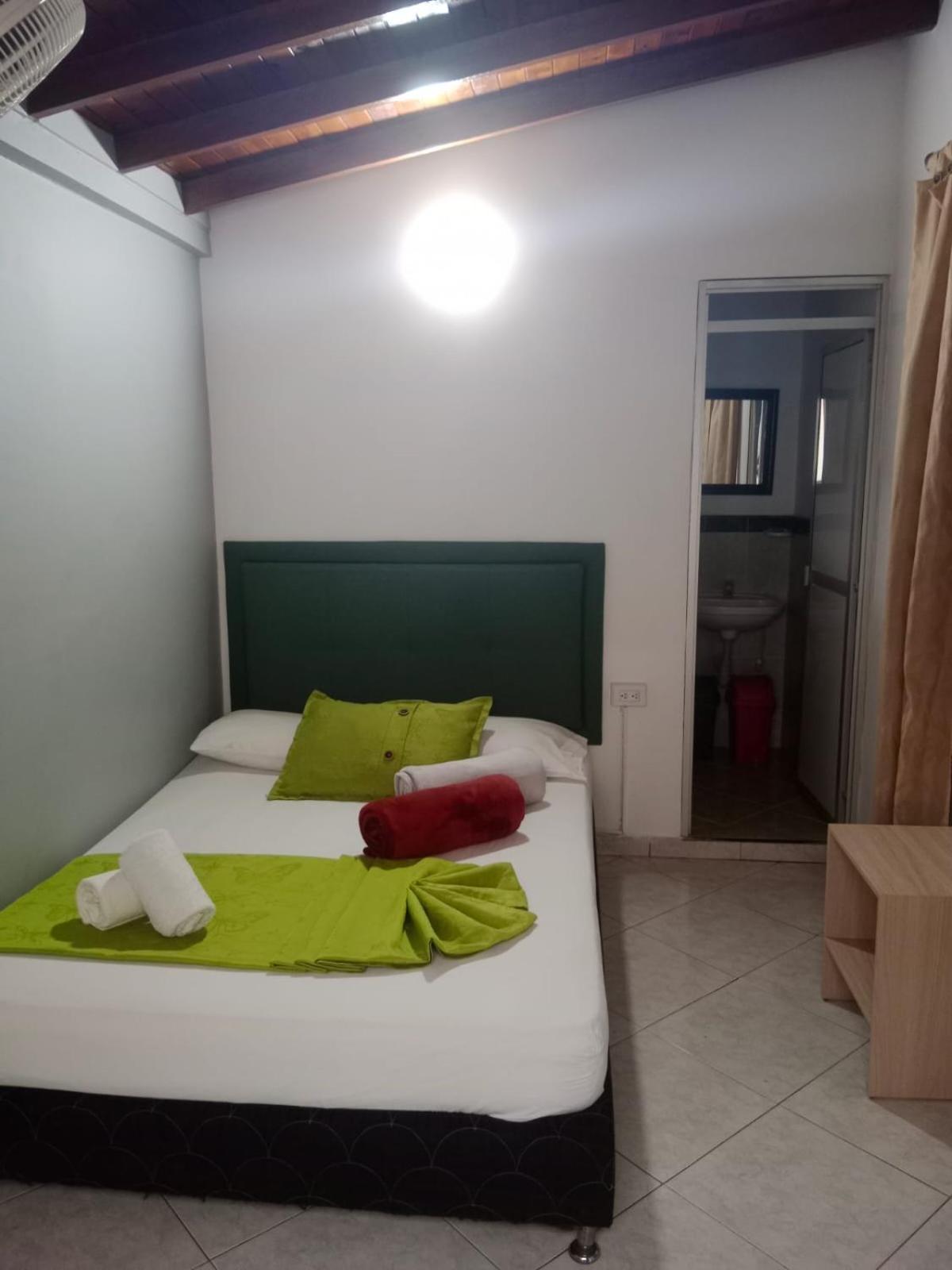 Hotel El Deportista 메딜린 외부 사진